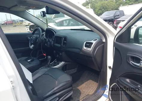 2019 Jeep Compass Latitude 4X4 from USA, damaged, VIN 3C4NJDBB3KT704109